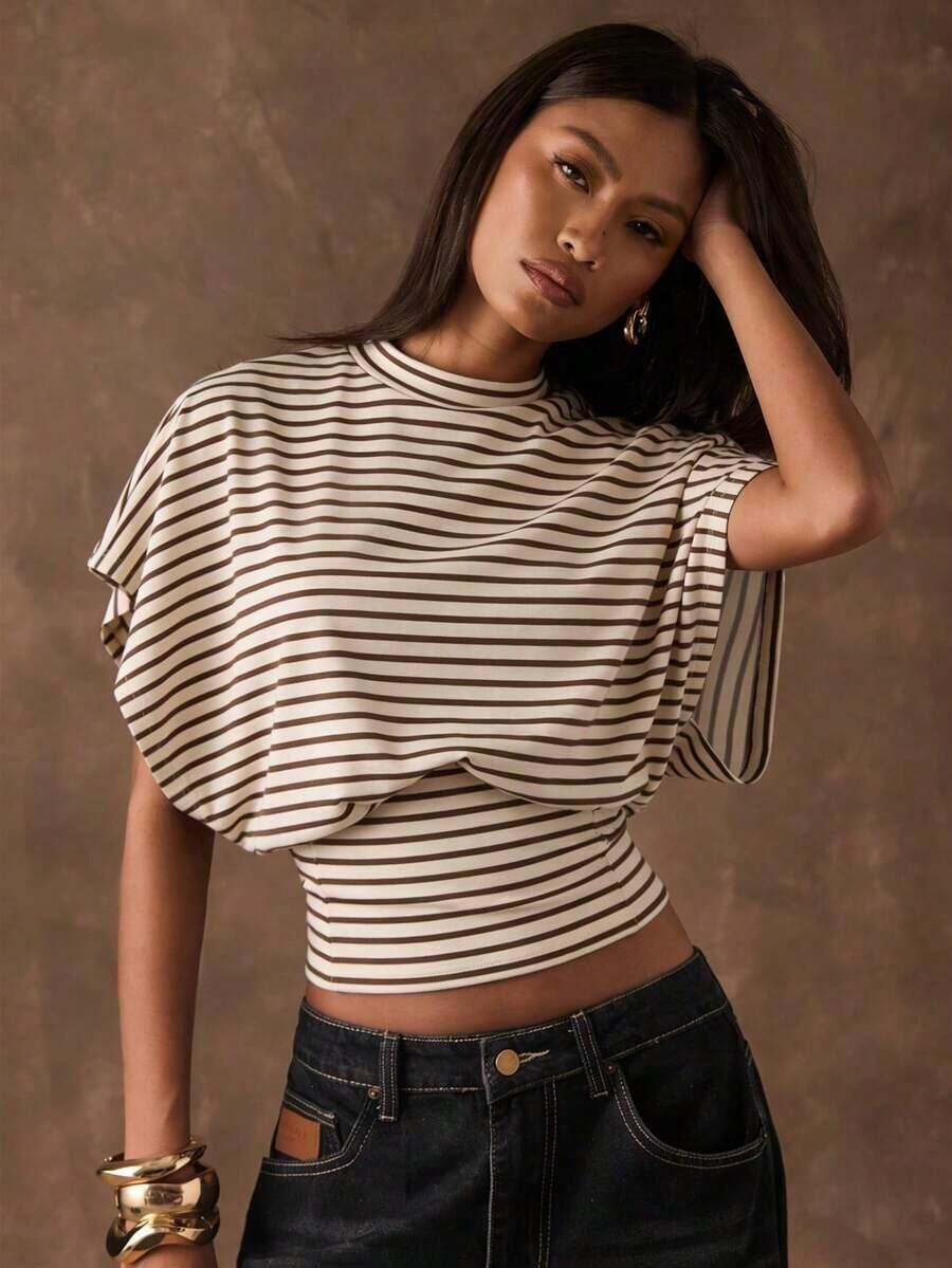 Camiseta casual de mujer de unicolor con cuello alto, mangas cortas tipo murciélago y pliegues - Multicolor 3 - Ver 1
