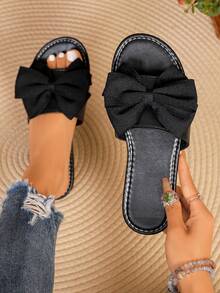 Plus Size Wide Width Women's Fashion Round Toe Flat Sandals, New Bowknot Black Soft Bottom Lightweight Casual Beach Slippers For Summer - Black - View 2