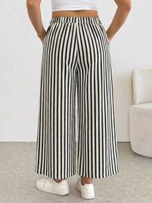 Comfortable And Loose-Fitting Elastic-Waist Pleated Shorts/Skirts, A Basic And Versatile Style For Everyday Wear, Flattering The Figure, In Apricot Color, For Plus-Size Women, For Spring/Summer - 黑白 - 查看 8