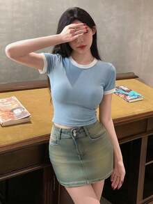 Camiseta de manga corta minimalista de unicolor para mujer, uso casual de todos los días en verano - Azul - Ver 4