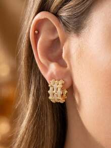CHICAT French Vintage Multi-Layer Woven Texture Micro-Inlaid Synthetic Zirconia Hoop Earrings, Elegant Micro-Inlaid CZ Exaggerated Statement Earrings, Women's Hollow Geometric High-End Niche Versatile Earrings - Gold - View 4