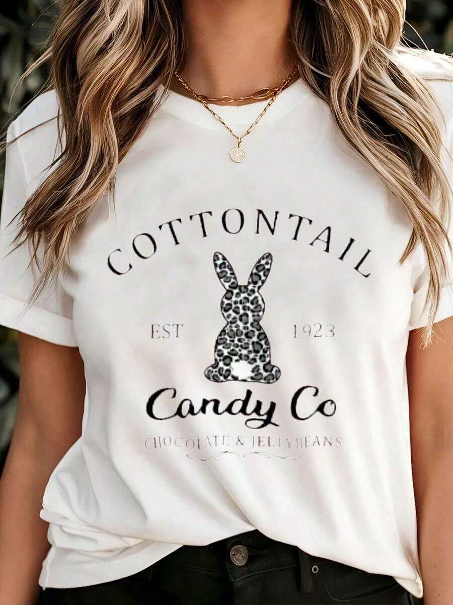 Women's 100% Cotton T-Shirt With Easter Bunny And Cottontail Candy Co. Print - Short Sleeve, Round Neck, Casual Style For Spring, Summer And Autumn, With Vintage 1923 Bunny Design, Machine Washable, Ideal As An Easter Outfit For Parties Or Casual Wear, With Fun Cottontail & Candy Co. Print, Relaxed Fit For Extra Comfort, Perfect For The Spring/Summer/Autumn Seasons, Ideal For Easter Celebrations And Casual Outfits. - 白色 - 查看 1