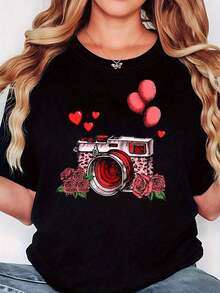 Women's Blouses. Women's T-Shirt With Vintage Camera Print, Heart And Roses, Valentine's Day Theme, Short Sleeve And Round Neck For Spring/Summer, Everyday Casual Wear, Holiday Gift, Valentine's Day Outfit. - 黑色 - 查看 6
