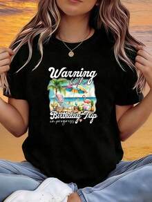 New Women's Summer Casual T-Shirts, Vacation Style, Printed With "60th Birthday Trip In Progress", Short Sleeve Crew Neck T-Shirt For Women, Spring/Summer, Casual Gift For Shopping And Vacation, Outfit For Friends Gatherings, Parties And Holidays - Unisex Loose Cotton Short Sleeve Crew Neck T-Shirt, Urban Vintage Style. - 黑色 - 查看 6