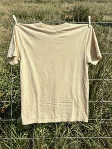 Camiseta de mujer con estampado retro de mustang salvaje de la pradera, paisaje de animales salvajes, adecuada para uso casual al aire libre - Caqui - Ver 2