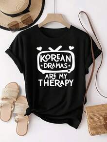 Women's Casual T-Shirt. Unique Design With A Print Inspired By Korean Dramas And The Phrase "KOREAN DRAMAS ARE MY RELAX". A Fashionable, Short-Sleeved, Crew-Neck T-Shirt, Comfortable For Everyday Wear. A Must-Have For A Woman's Casual Wardrobe. - 黑色 - 查看 7