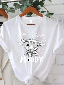 Plus Size T-Shirt With An Adorable Emotional Cow Design For Plus Size Women - Featuring A Fun Slogan "A Little Emotional" And A Grumpy Cow Wearing Fashionable Glasses, Loose And Casual Short Sleeve Design With A Round Neck, Suitable For Summer/Autumn, A Cute Gift For Halloween, Christmas (Beige/Brown). - 白色 - 查看 8