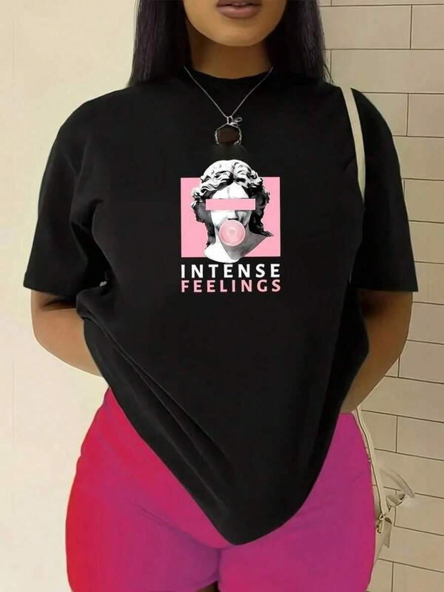 100% Algodón Premium 180g .¡Oferta Especial!Playera.Camiseta única con diseño y2k de sentimientos intensos y arte moderno que destaca con detalles vibrantes ideal para un look casual y atrevido perfecta para los amantes de la moda mexicana y  actuales.Camiseta Streetwear Unisex Ideal para Conciertos y Regalo - Negro - Ver 1