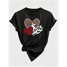 Playera Heart Vibes: Estampado Leopardo & Cuadros – Camiseta Streetwear Aesthetic – Diseño Casual Moderno - Negro - Ver 1