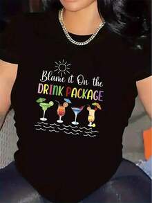 Women's Funny Graphic Tee With "Blame It On The Drink" Print - Black Tee With Drinking Item Prints - Lightweight Tee For Everyday And Party Wear - Casual Summer Outfit For Beach, Bars, And Casual Wear - Women's Graphic Tee, Beach Party Wear, Fun Design, Medium Stretch Fabric, Bar Wear, Comfortable Fit, Printed Tee, Bar Staff Wear. Women's Blouses > Clothing - 黑色 - 查看 6