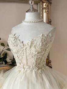 Elegante y lujoso vestido corto hecho a mano con aplicaciones bordadas, encaje de ganchillo y parches de satén, con abertura en la cintura, adecuado para citas, fiestas de solteros, galas, bailes, Día de San Valentín - Beis - Ver 2