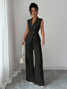 Conjunto de oficina elegante para mujer, compuesto por una chaqueta blazer sin mangas con cuello y bajo asimétrico, con hebilla metálica en la cintura, combinada con pantalones de cintura elástica.Conjunto de 2 piezas elegante para primavera/verano, atuendo formal y de clase para mujer. - Negro - Ver 3