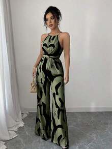 Mono de tela estampada con envolvente frontal para mujer, diseño que define la cintura para usar en ocasiones elegantes, ya sea de fiesta o diario - Verde militar - Ver 6