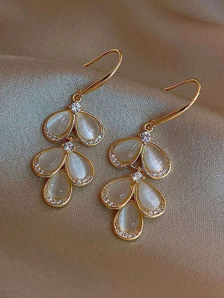 1 Pair Women's Cat Eye Stone Rhinestone Leaf Ear Hooks, Suitable For Daily Wear - Yellow Gold - View 1
