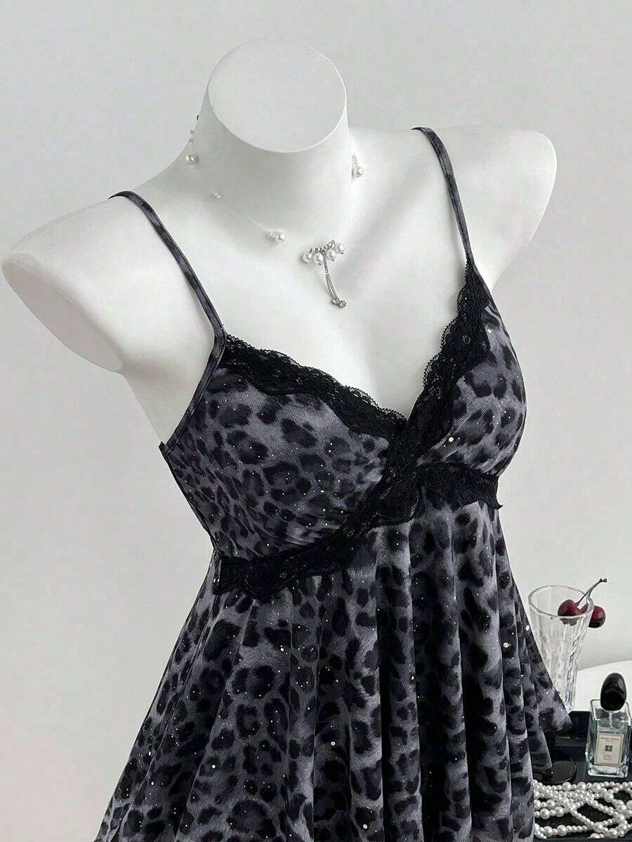 Top de mujer con estampado de leopardo y dobladillo asimétrico con encaje - Gris Oscuro - Ver 1