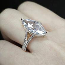 Nhẫn cưới nữ kiểu dáng tối giản cổ điển hình quả lê, đính đá Cubic Zirconia, mạ bạch kim. - Vàng trắng - Xem 3