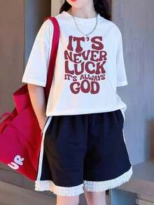 Camisetas Gráficas Estilo Inspirador de Fe, Camiseta de Manga Corta 100% Algodón, Corte Holgado, Texto Impreso "NUNCA ES SUERTE, SIEMPRE ES DIOS", Top Casual Transpirable, Ropa de Uso Diario para Creyentes Cristianos, Patrón de Letras, Camiseta de Manga Corta de Verano para Mujer Adulta, 100% Algodón, Camiseta Estampada para Mujer - Blanco - Ver 1