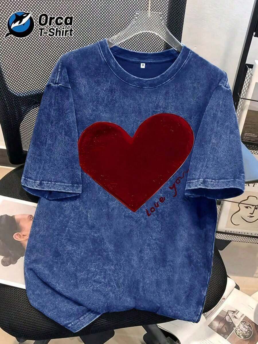 Estilo Y2K, estilo de moda, lo más nuevo de 2026, estilo lindo, estilo casual, blusas para mujer>ropa. Conjuntos de San Valentín para Mujer: Camiseta Retro con Corazón Rojo Desgastado y Estampado "Love You", Estilo Americano, Marca Casual, Cuello Redondo, Algodón Lavado, Manga Corta Personalizada, Ideal para Vacaciones, Salidas, Ocio, Deportes, Regalos, etc. Camisa Holgada y Cómoda 230g (Tallas S-XXXL) - azul real - Ver 1