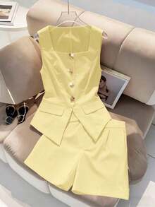Conjunto de chaleco y pantalones cortos rectos de mujer con hebilla metálica francesa, estilo dulce y picante - Amarillo - Ver 10