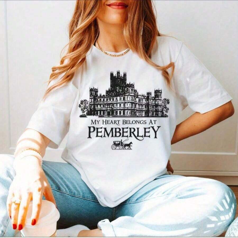My Heart Belongs To Pemberley - Jane Austen, Pride And Prejudice, Mr. Darcy And Elizabeth Bennet. Gift. This 220-Gram T-Shirt Is A Universal Base For Men And Women, Providing Real Comfort And Excellent Durability. The Design Is Suitable For All Types Of Wearers, Regardless Of Gender Or Style. It Uses High-Quality, Wear-Resistant Fabrics, Suitable For Any Everyday Wear, With A Soft Feel And Durability. Excellent Ventilation And Comfort, Exclusive To Women, Make It Perfect For Fall And Winter, Formal Wear, Or Festive Themed Outfits. A Variety Of Items To Meet The Needs Of Various Occasions. - 白色 - 查看 1
