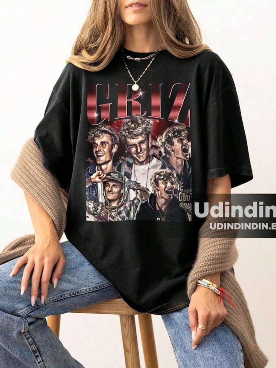 Betty Dodger T-Shirt Or Sweatshirt - Black 34 - View 1