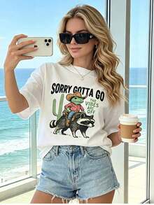 Cowboy Frog Riding A Raccoon T-Shirt, Quirky Style T-Shirt, Vintage Western Style T-Shirt, Sarcastic Western Print Top, Gift For Animal Lovers, Women's Summer Clothes, Y2K Clothing, Women's Easter Outfit, Holiday Clothes, Exclusive For Women. - 白色 - 查看 7
