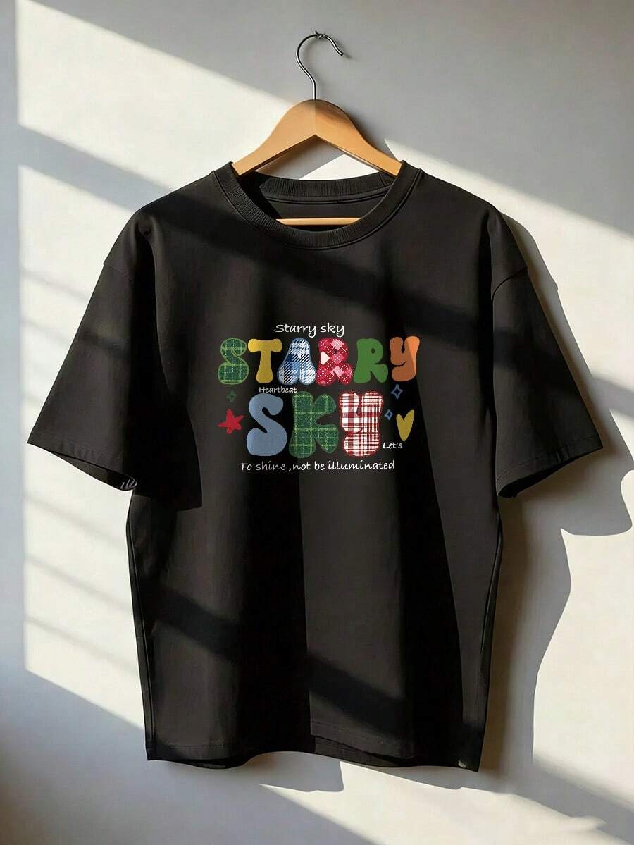 Starry Sky T-Shirt With Checkered Lettering, Short-Sleeved T-Shirt For Spring/Summer 2026, Made In Mexico, 180 Grams. Cartoon Print, Couple Design, Suitable For Indoor Or Outdoor Wear. Crew Neck, Unisex, Ideal For The Office And Leisure. One-Pack. - BK-P631577SLNDXZGY584 - 查看 1