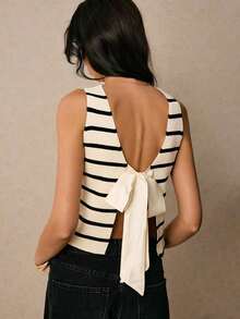 Top corto sin mangas con cuello redondo y espalda con nudo, estampado de rayas, para verano, top con espalda abierta - Blanco y Negro - Ver 3