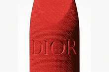 Christian Dior Dior Charm 唇膏 - 天鵝絨、緞面與雪紡質地 - 持久顯色 - 24 小時舒適 - 可替換芯 - 888 Strong Red velvet finish - 查看 4