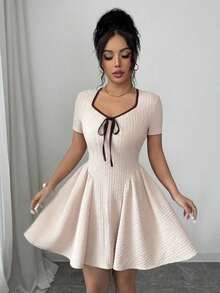 Women's Elegant Short-Sleeved Fitted Flared Dress With Bow Design In Apricot And Brown, Spring/Summer - 黑色 - 查看 6
