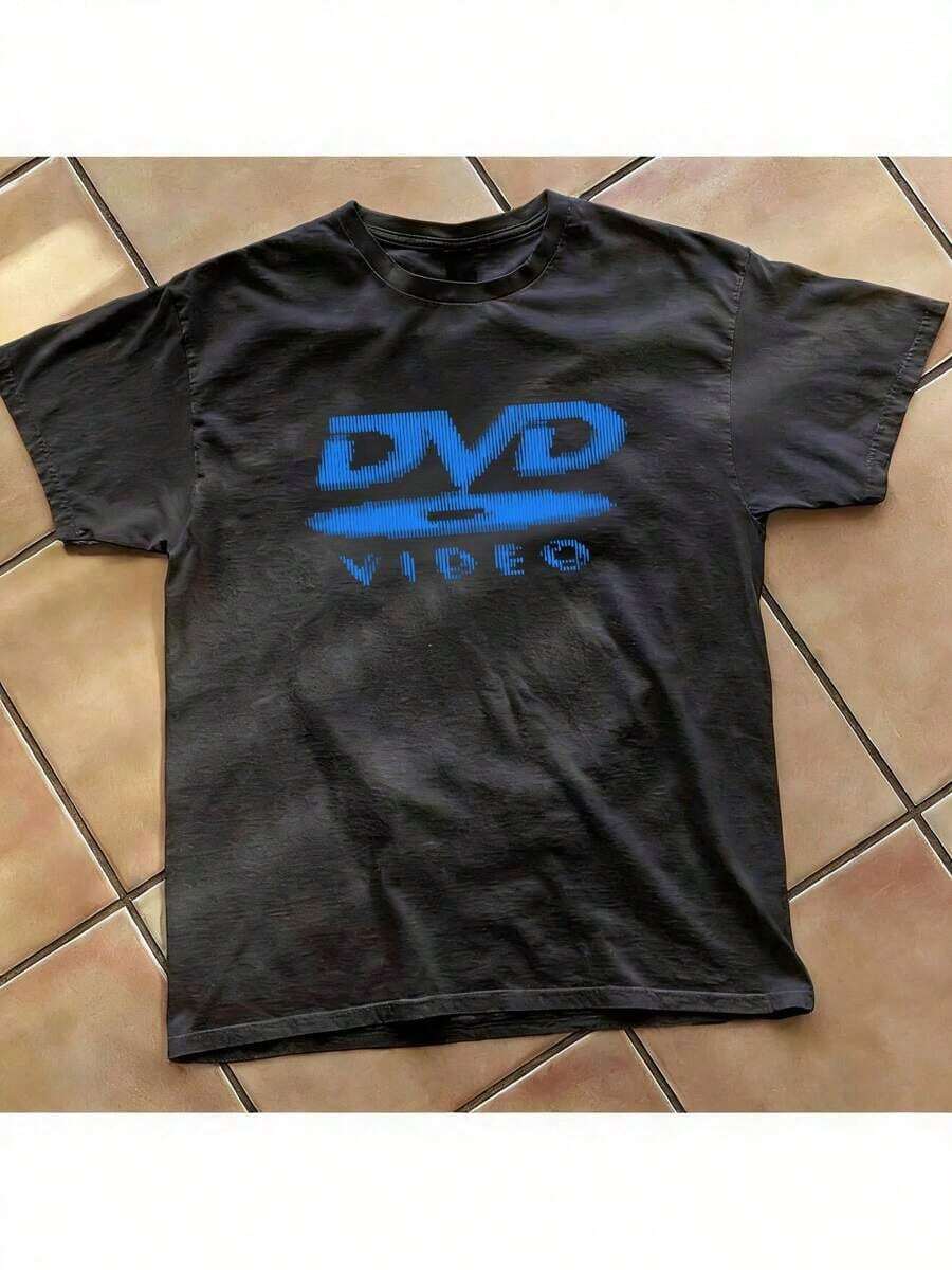 Cute Unisex Premium Casual T-Shirts [100% Cotton] With Nostalgic Green DVD Video Logo, Vintage Video Game Print, 2000s Aesthetic, Good Quality Retro T-Shirts, Casual Short Sleeve Crew Neck Tops For Spring/Summer/Autumn - Unisex Everyday Wear For Women And Men For Campus - 黑色 - 查看 1