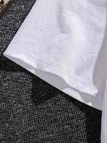 Soft, Breathable, And Lightweight For All-Day Comfort. Women's Casual White Floral Print T-Shirt - Perfect For Everyday Wear. Classic Crew Neck With A Relaxed Fit That Flatters All Body Types And Is Easy To Pair With Jeans, Shorts, And Leggings. - 白色 - 查看 4