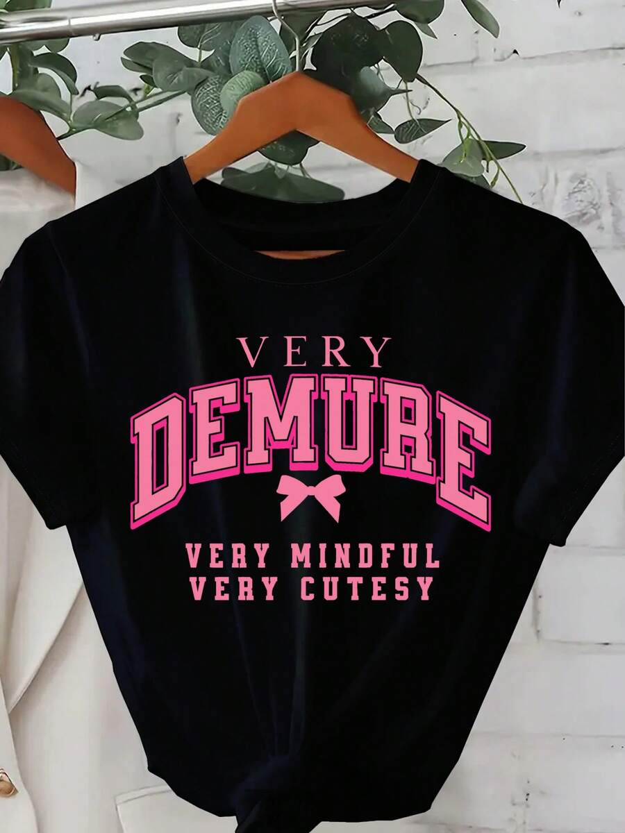 Women's Printed T-Shirt - Casual Short Sleeve Crew Neck T-Shirt In Black With Bold Pink Text And Bow Graphic, Relaxed Fit For All Seasons, Perfect For Everyday Wear Or Holidays (Machine Washable). - 黑色 - 查看 1