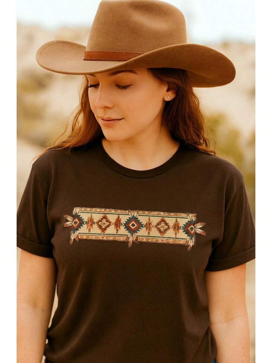 Camiseta con Estampado Geométrico del Suroeste • Camisa con Patrón Azteca del Oeste • Top Estilo Boho del Desierto • Camiseta Unisex con Estampado • Atuendo Rústico Campestre - Negro - Ver 1