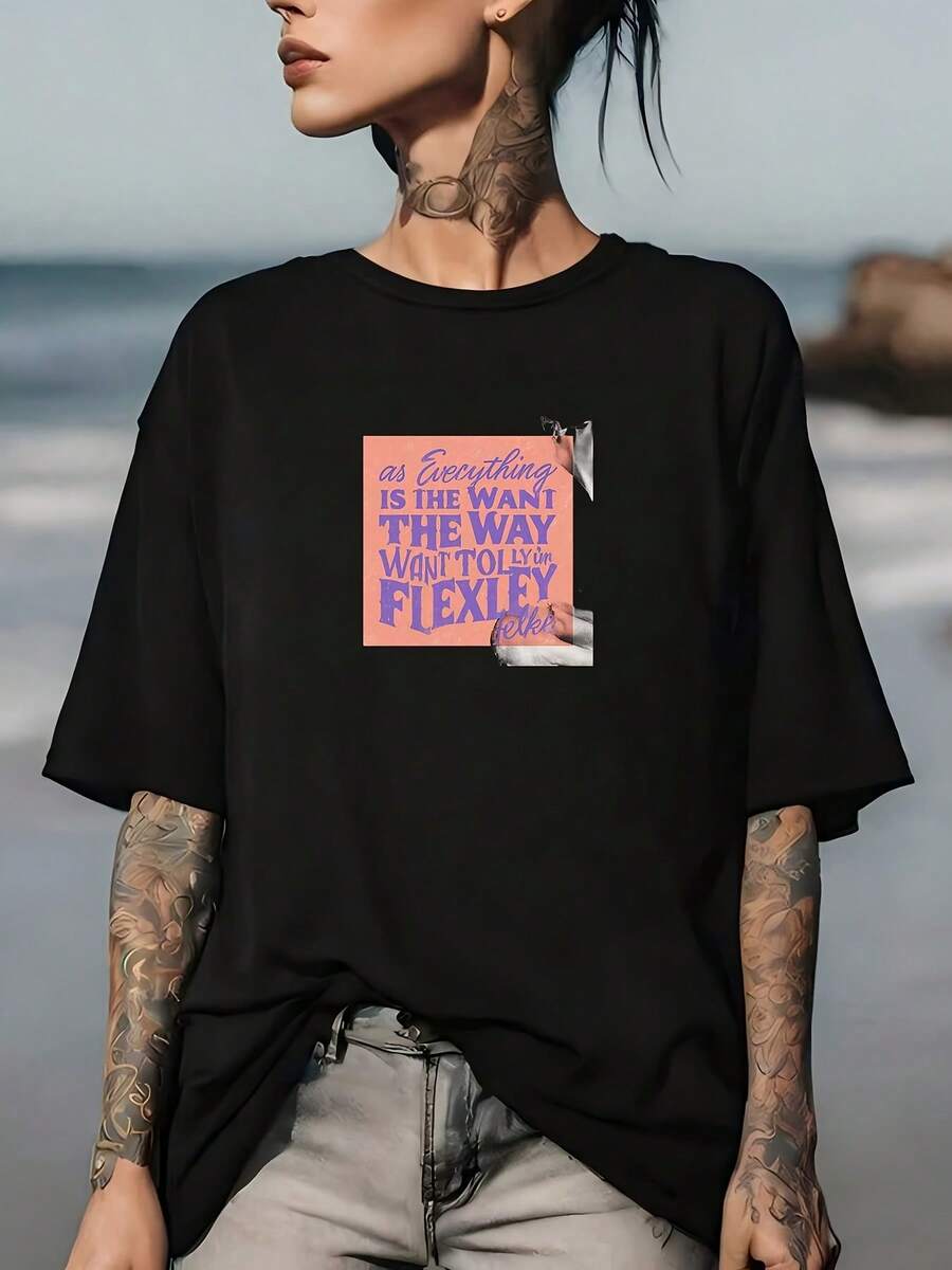 Camiseta gráfica para mujer de 180 g "As Everything Is The Way Want to Be" Flexley - Camiseta casual de verano perfecta para barbacoas familiares del 4 de julio, actividades de team building en la oficina y para regalar. 100% Algodón 100% Algodón - Negro - Ver 1
