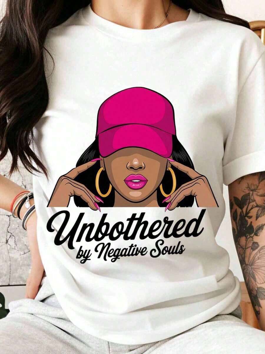 Women's Mexican Fashion Casual T-Shirt With A Bold Graphic Design Depicting A Confident Woman In A Pink Cap And Impactful Text, Unconcerned With Negative People, Perfect For Everyday Wear And Stylish Use, Ideal Gift For Strong And Independent Women. Summer Fashion Cotton T-Shirt - 白色 - 查看 1