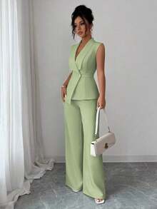 Conjunto de oficina elegante para mujer, compuesto por una chaqueta blazer sin mangas con cuello y bajo asimétrico, con hebilla metálica en la cintura, combinada con pantalones de cintura elástica.Conjunto de 2 piezas elegante para primavera/verano, atuendo formal y de clase para mujer. - verde menta - Ver 6