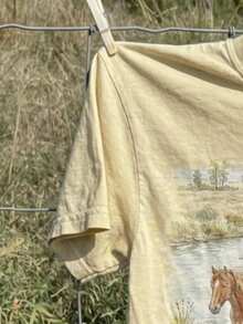 Camiseta de mujer con estampado retro de mustang salvaje de la pradera, paisaje de animales salvajes, adecuada para uso casual al aire libre - Caqui - Ver 3