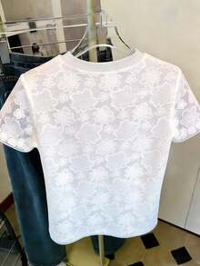 Camiseta regular de mujer, efecto de mezclilla con contraste de color y estampado de perrito de mezclilla - Multicolor 3 - Ver 2