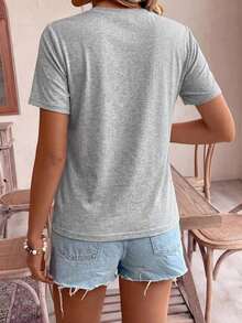 Frenchy Camiseta casual de manga corta para uso diario con corazón bordado en hilo dorado para mujer, camiseta de verano para mujeres con atuendo de fiesta de té de algodón, parte superior bordada, camiseta de algodón para mujeres.Tops de verano - Gris - Ver 4