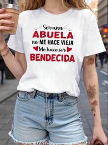 Women's T-Shirt With A Modern And Minimalist Print: "Being A Grandmother Doesn't Make Me Old, It Makes Me Blessed." Casual Style For Spring And Summer, Everyday Wear, Shopping, And Parties. - 白色 - 查看 7