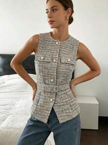 Women's Sleeveless Bolero Jacket, Tweed Fabric With Pearl Buttons, Front Closure And Matching Belt, Round Neckline, Elegant Design With A Fitted Effect, Neutral Colors, Textured Material, Sophisticated Style Ideal For Office Looks And Formal Spring Events. - 千鳥格 - 查看 3