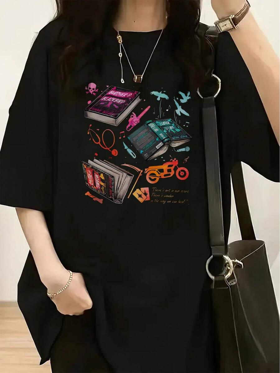 Camiseta de Verano Premium para Mujer con Estampado de Temática de Novela de Romance Oscuro - Camiseta Casual de Manga Corta con Cuello Redondo, Mezcla de Poliéster Suave, Corte Holgado, Imprescindible para la Moda de Primavera y Verano. - Negro - Ver 1