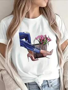 This Short-Sleeved T-Shirt Features A Simple Yet Versatile Design With A Floral Print. It's Lightweight And Durable, Making It Suitable For Casual Occasions Like Lounging At Home, The Office, Or Dining Out. The Soft Fabric Provides A Comfortable Wearing Experience For Everyday Wear. Made Of Cotton. - 白色 - 查看 7