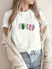 NIO Women's Premium And Comfortable Colorful Soft Letter Wave Platinum Blonde T-Shirt - Black Short Sleeve Top With Waist Tie, Blue Denim Long Pants, Cable Knit Cardigan, Casual Set, Gift Idea - 白色 - 查看 1