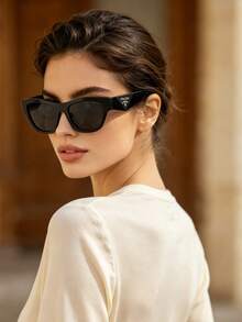 Prada Một cặp kính thời trang dành cho nữ - màu đen - Xem 2