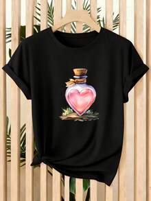 Limited Time Offer, Limited Quantities, Flash ! Women's Casual Shirts, Women's Polyester T-Shirts, Elegant Shirts. Women's Short-Sleeve Summer T-Shirt With Heart Potion Bottle Print - Casual Crew Neck Top, Suitable For Home, Office, And Travel, Machine-Washable Everyday Basic T-Shirt For Layering Or Wearing Alone - 黑色 - 查看 1
