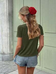 Camiseta de manga corta de mujer informal de color liso con adorno de encaje para vacaciones - Verde - Ver 2