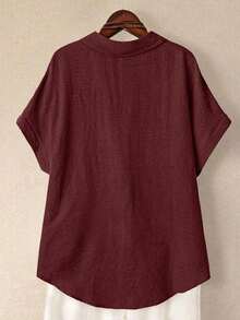 Camisa casual de moda cómoda para mujer de talla grande, de unicolor, con cierre de botones completo, cuello de solapa, manga corta y bolsillos dobles - Burdeos - Ver 2
