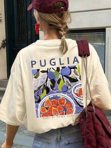 Camiseta Casual de Mujer, Color Crema, Holgada, con Estampado de Higo y Aceituna "Puria", Cuello Redondo, Manga Corta, Corte Holgado, Estilo Mediterráneo, Estilo Italiano, Casual Urbano, Viajes Culinarios, Moda de Verano con Estampado de Flores de Cerezo - Albaricoque - Ver 2
